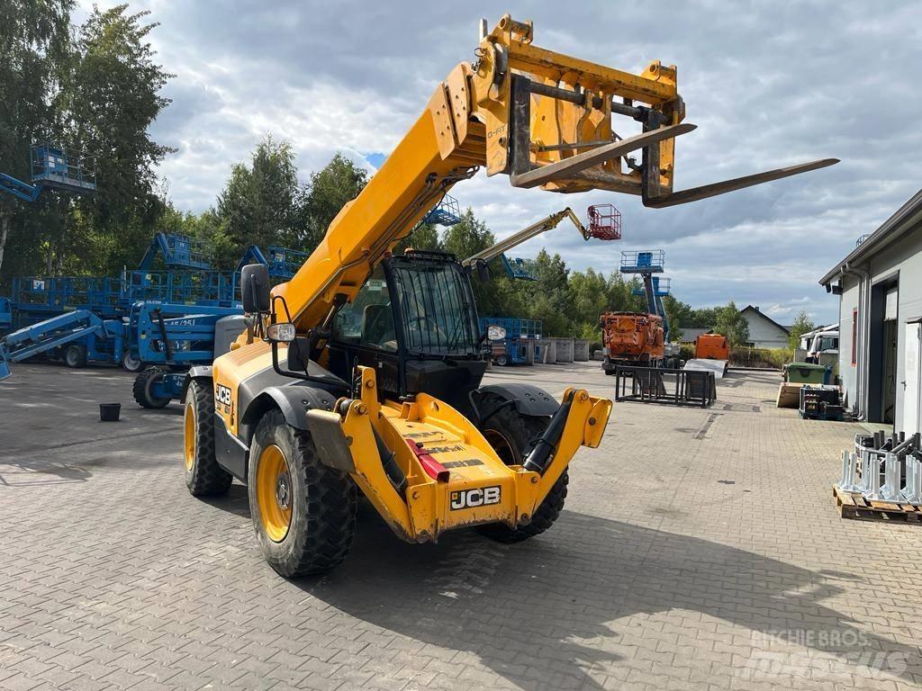JCB 540-140 Телескопические погрузчики