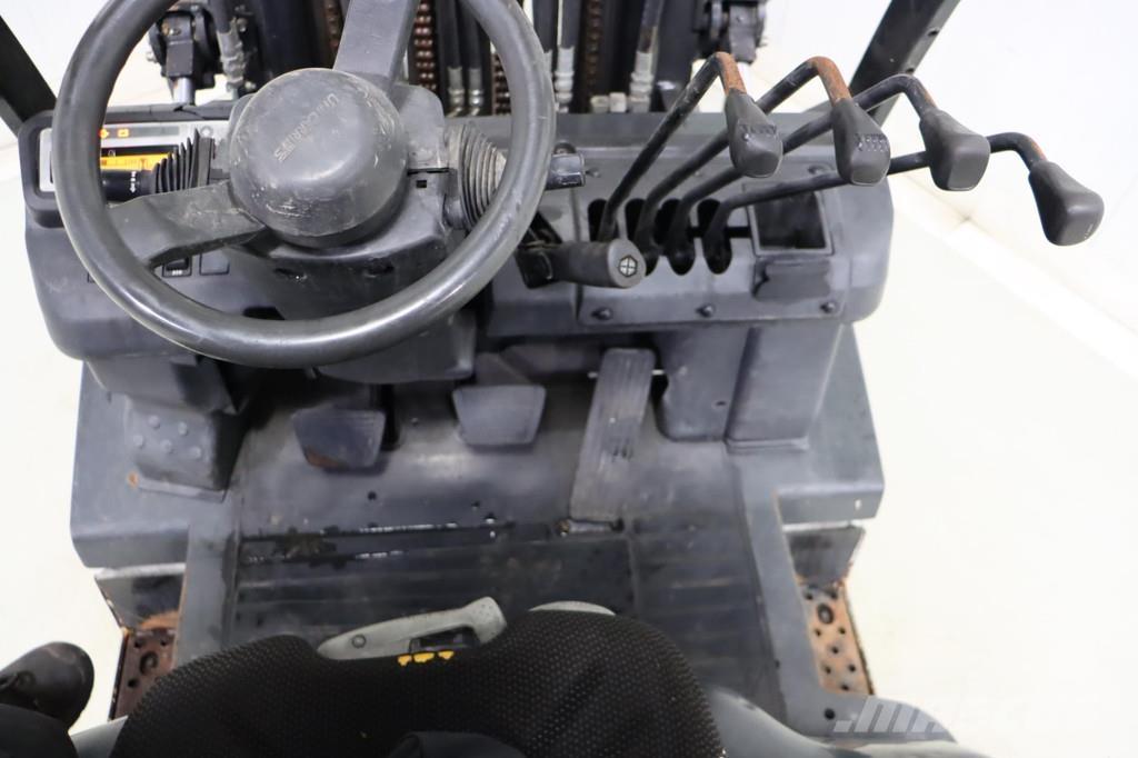 Nissan U1D2A20LQ Газовые погрузчики