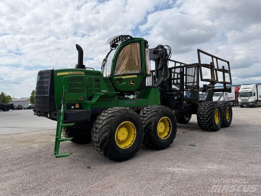 John Deere 1910G Форвардеры