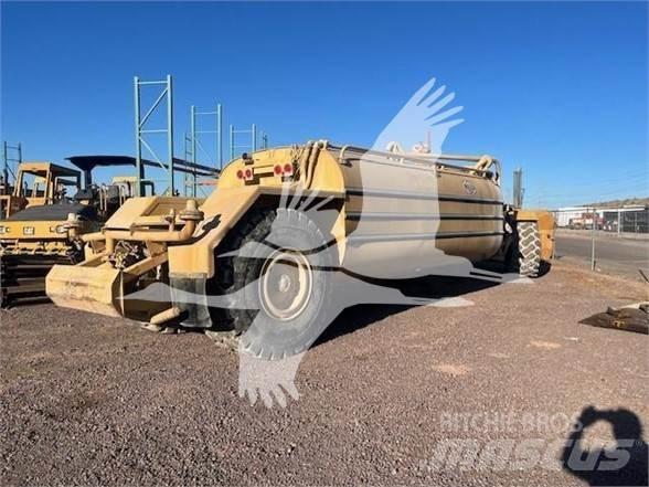 CAT 613C Поливочные машины