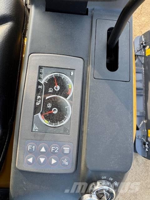 XCMG XE 18 E Мини-экскаваторы