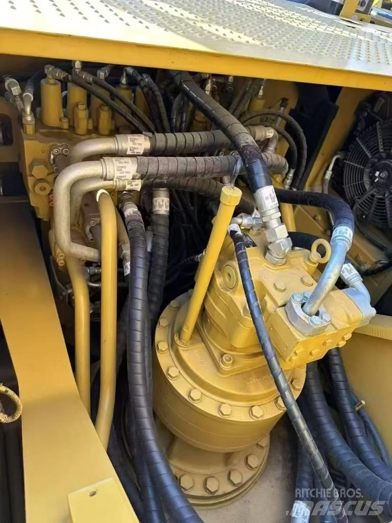CAT 330 D2 L Гусеничные экскаваторы