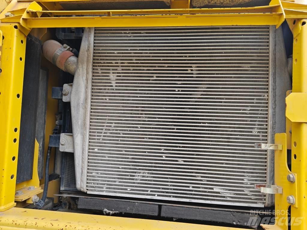 Komatsu PC 450-8 Гусеничные экскаваторы