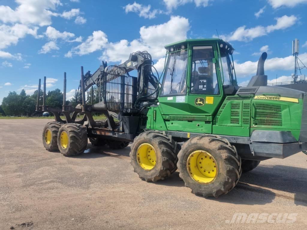 John Deere 1110G Форвардеры