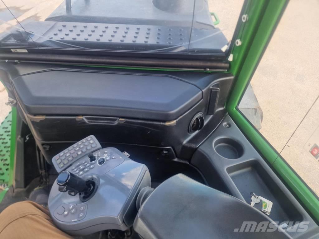 John Deere 1110G Форвардеры