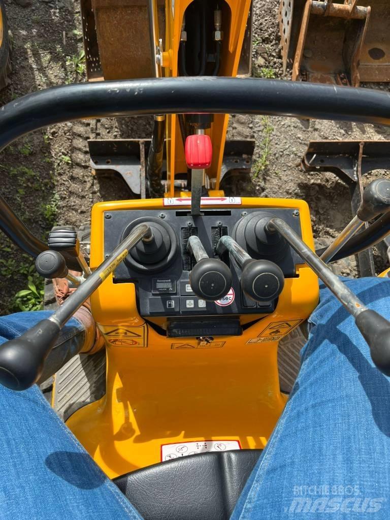 JCB 8008 CTS Мини-экскаваторы