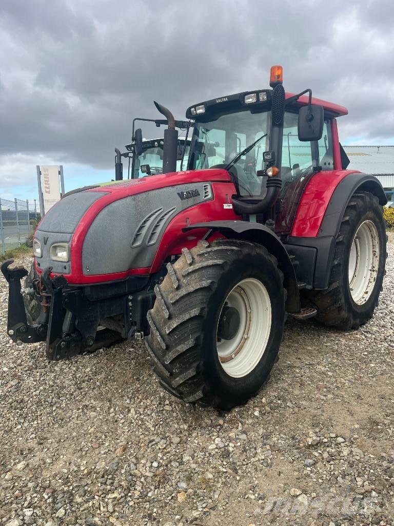 Valtra T 202 D Трактора