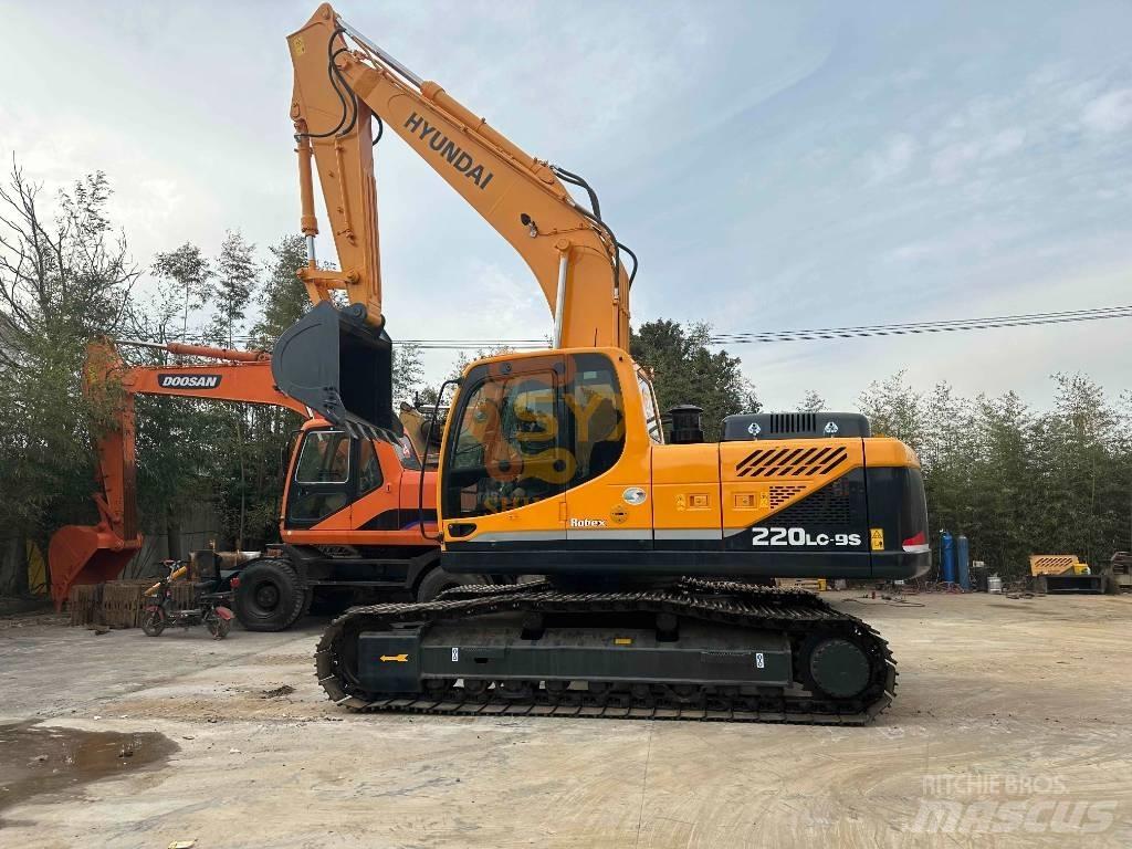 Hyundai 220LC-9S Гусеничные экскаваторы