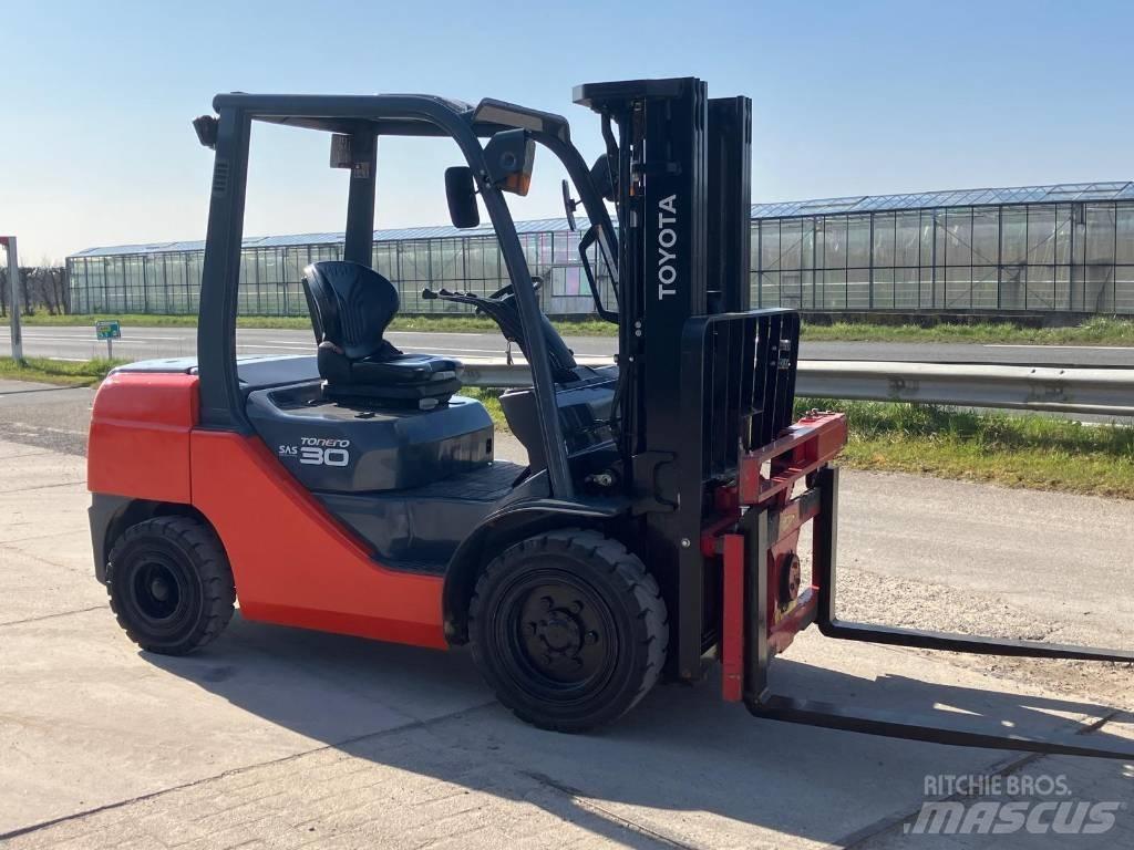 Toyota 52-8 FDF 30 Дизельные погрузчики