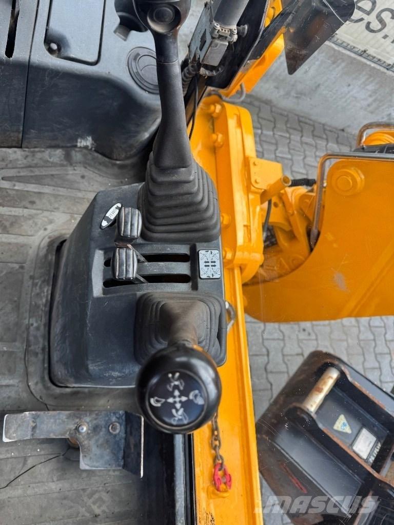 JCB 2 CX Экскаваторы-погрузчики