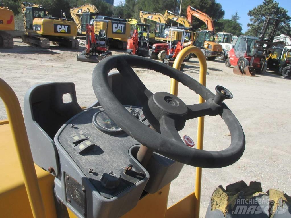 CAT CB 214 E Катки тротуарные