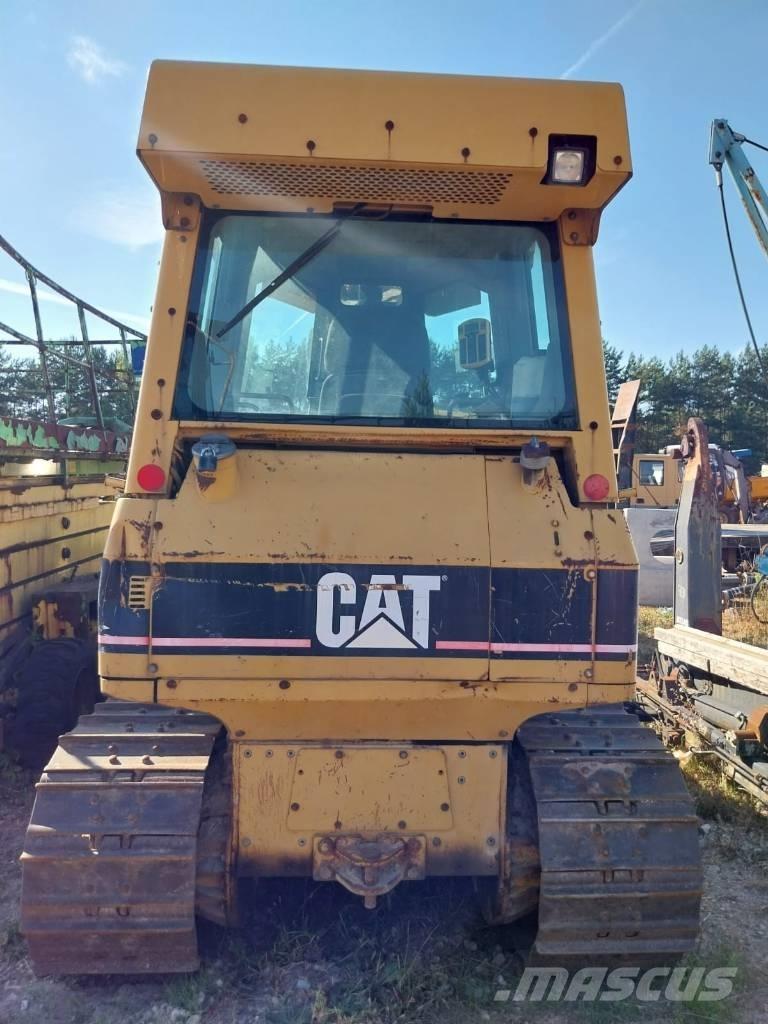 CAT D 5 G XL Гусеничные бульдозеры