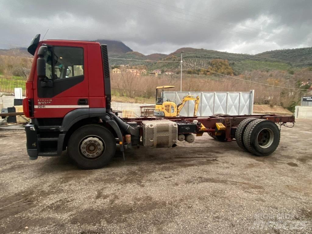 Iveco STRALIS 190S31 Автовозы