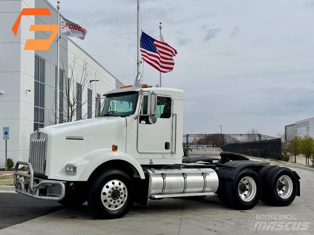 Kenworth T800 Седельные тягачи