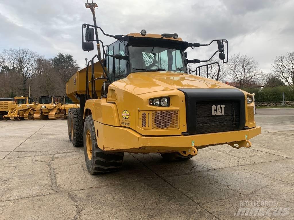 CAT 730 Шарнирно-сочленённые самосвалы