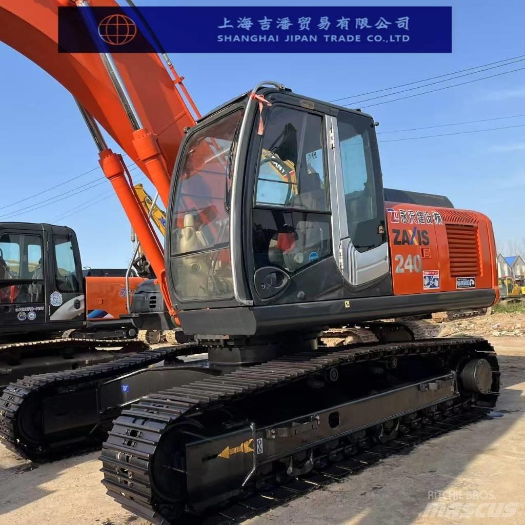 Hitachi ZX 240 Гусеничные экскаваторы