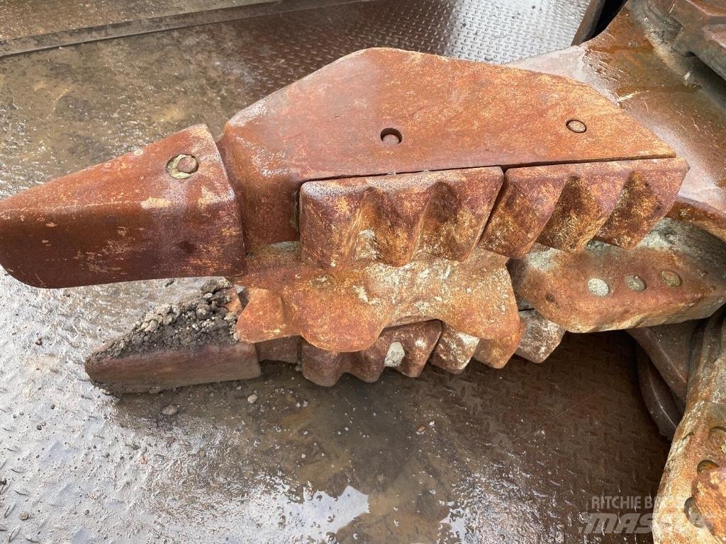 CAT MP324 Навесные резаки асфальта
