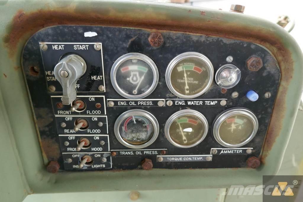CAT D7F Ex-army Гусеничные бульдозеры