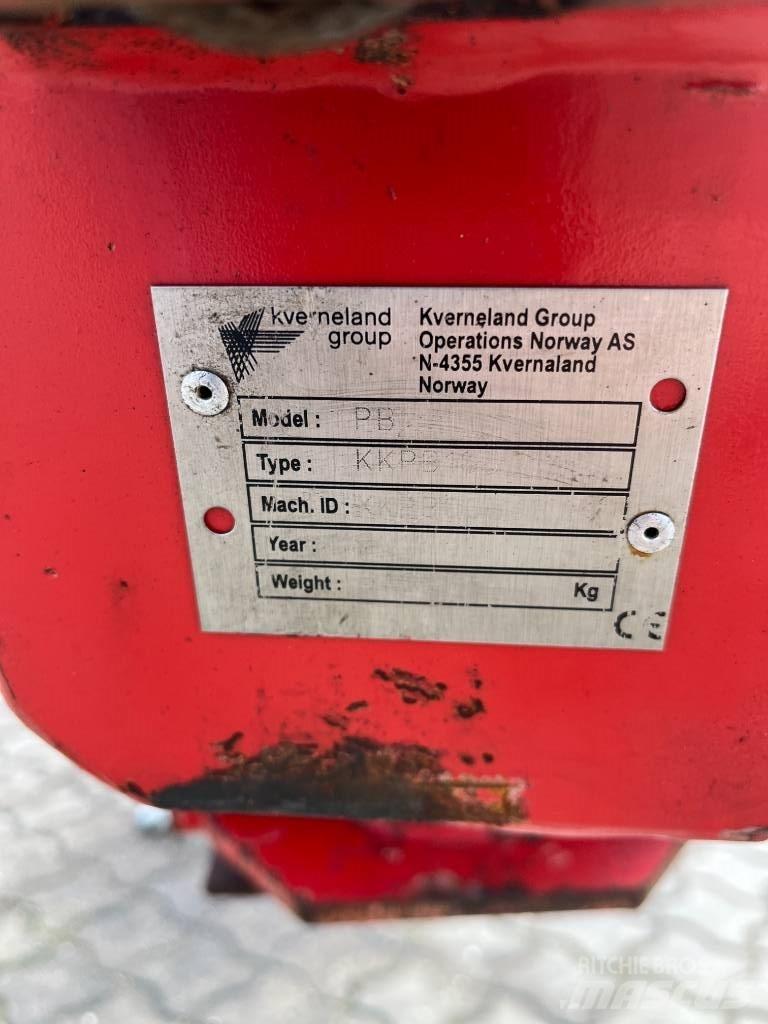 Kverneland PB100 Оборотные плуги