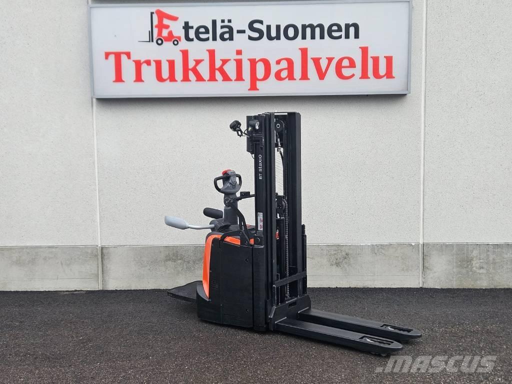 Toyota SPE120 L Самоходные электроштабелёры