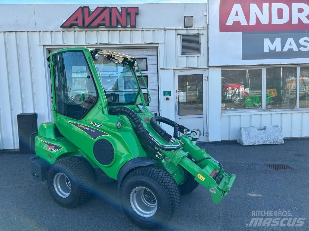 Avant E 527 Med  hytt Мини-погрузчики