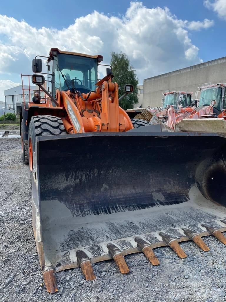 Doosan DL 420 Фронтальные погрузчики