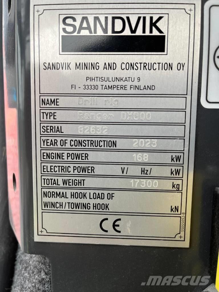Sandvik DX800 Буровые вышки