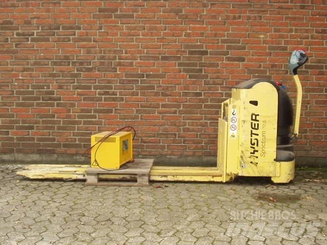 Hyster P 2.5 Ручные электрические тележки
