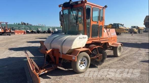 Broce KR 350 Вакуумные уборочные машины