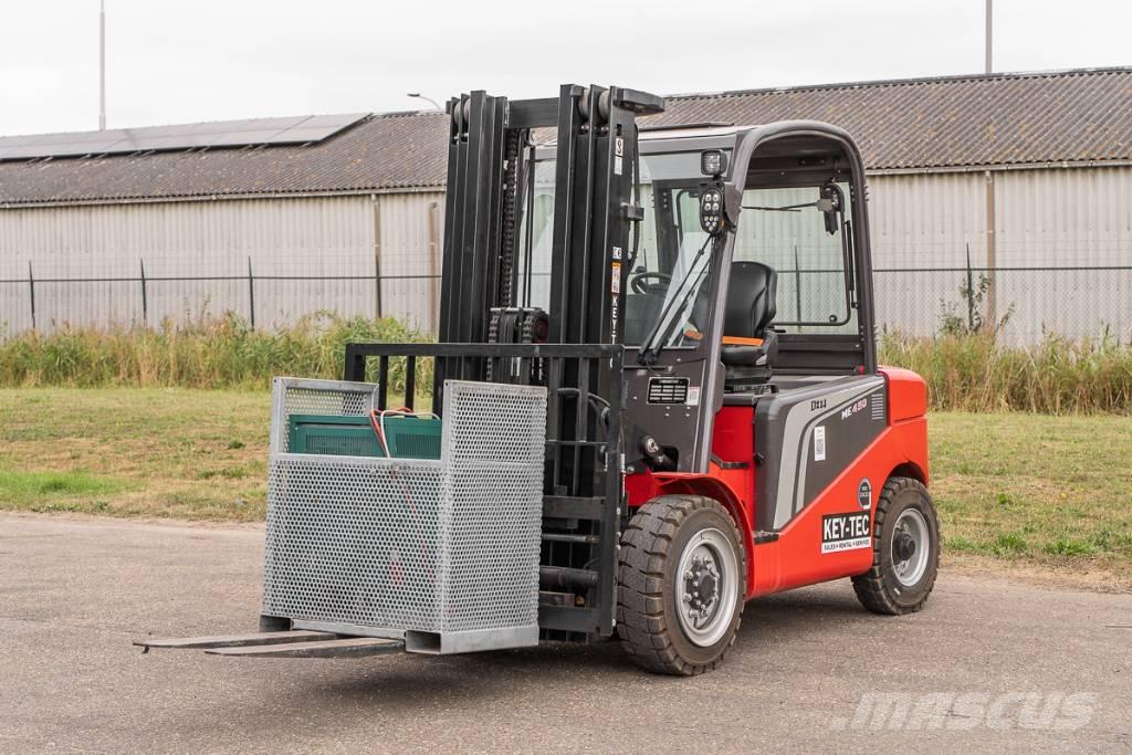 Manitou ME 450 Электропогрузчики