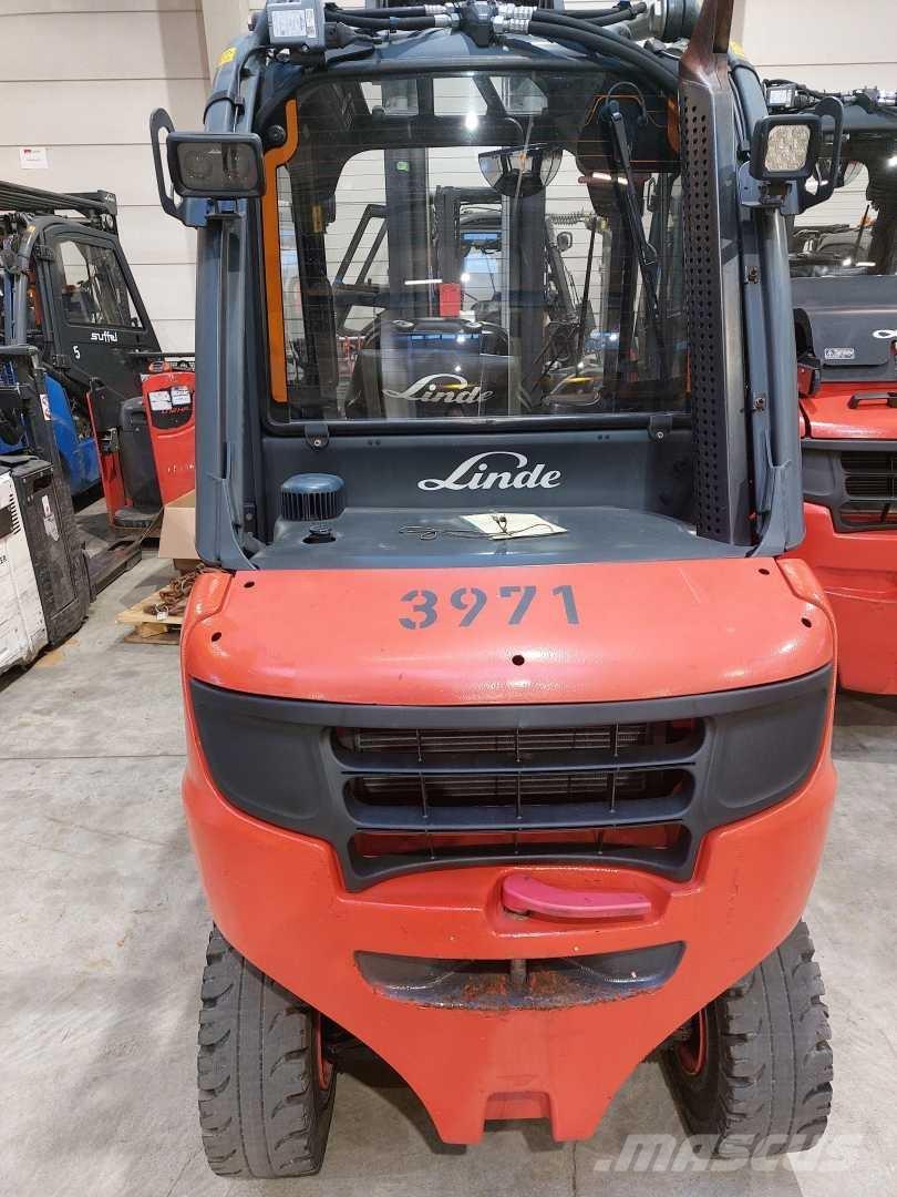 Linde H30D Дизельные погрузчики
