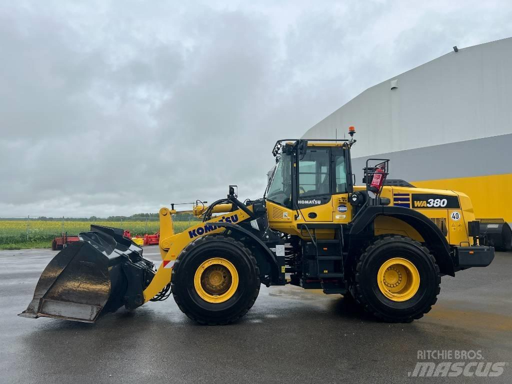 Komatsu WA 380-8E0 Фронтальные погрузчики