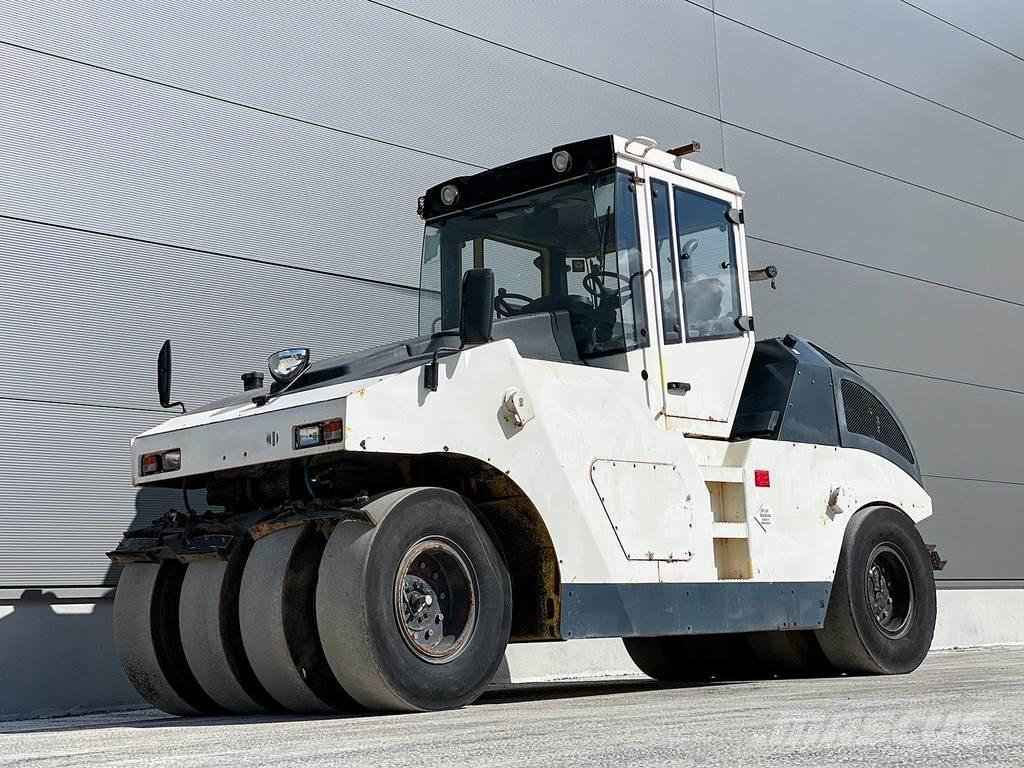 Bomag BW 24 RH Пневматические катки