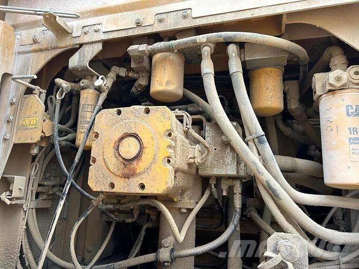 CAT 374 LME Специальные экскаваторы