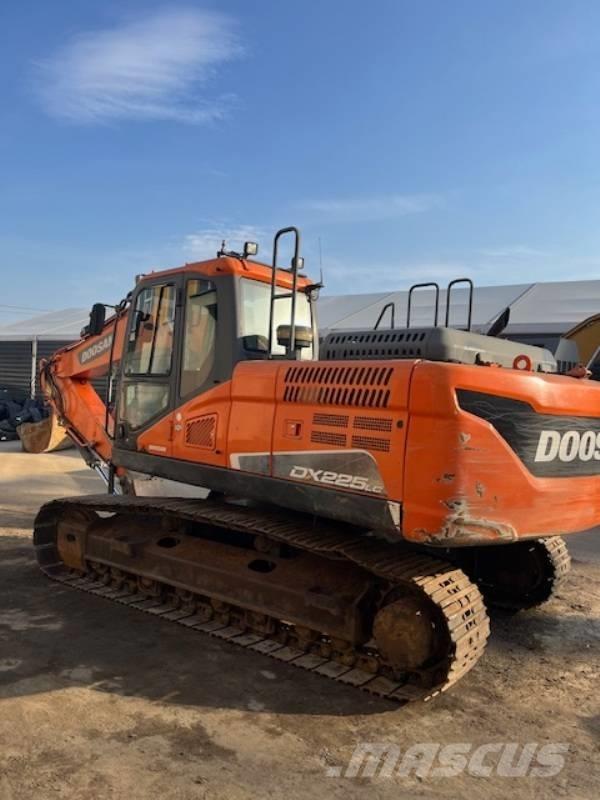 Doosan DX 225 LC-5 Гусеничные экскаваторы