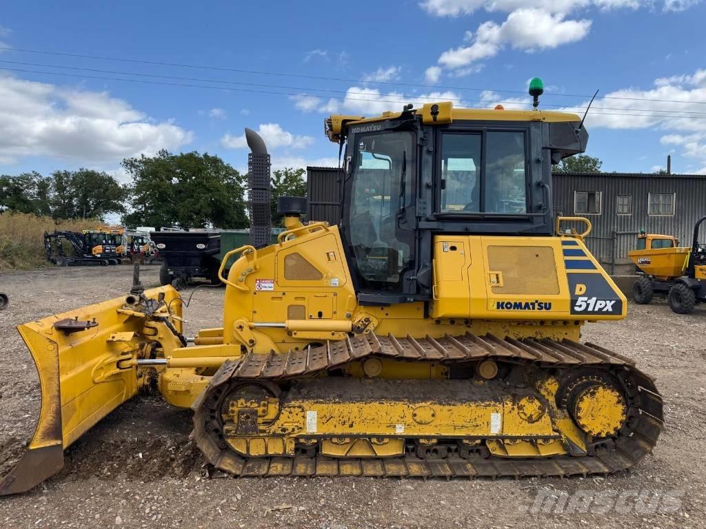 Komatsu D51PX-24 Гусеничные бульдозеры