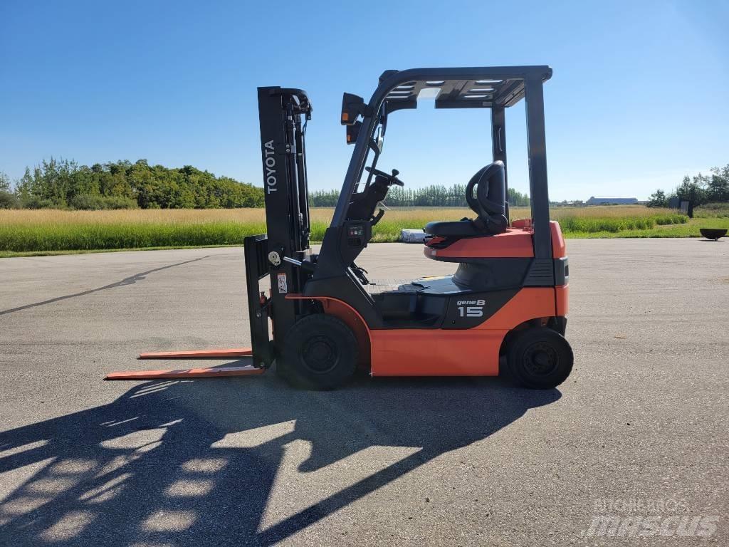 Toyota 8 FB 15 Электропогрузчики