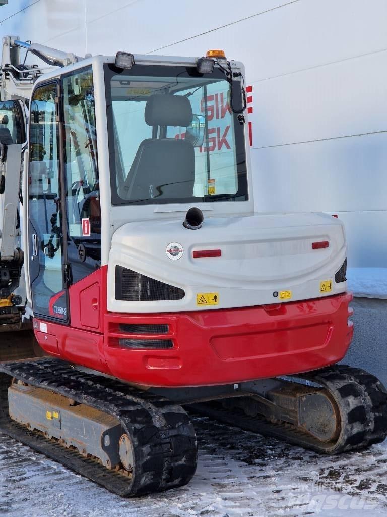 Takeuchi TB 250 Мини-экскаваторы
