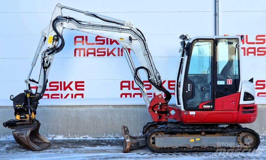 Takeuchi TB 250 Мини-экскаваторы