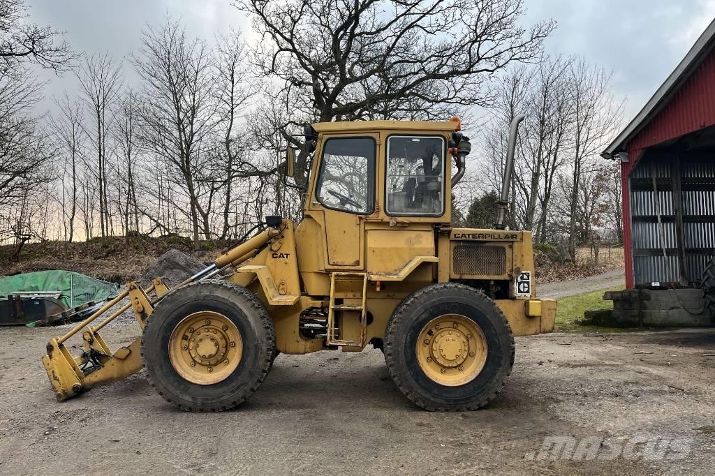 CAT 910 Фронтальные погрузчики