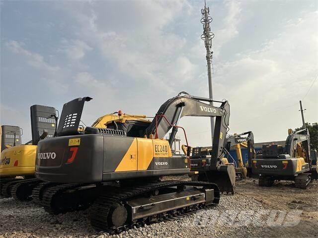 Volvo EC240 Гусеничные экскаваторы