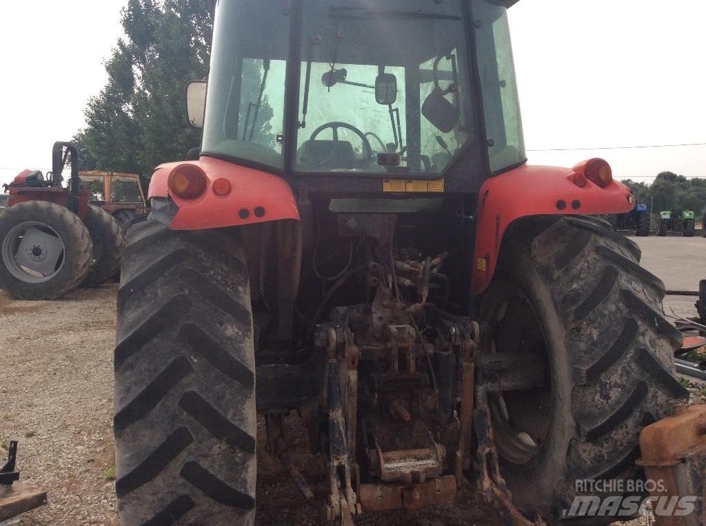 Massey Ferguson 5435 Трактора