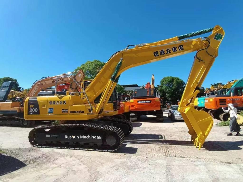 Komatsu PC 200 Гусеничные экскаваторы