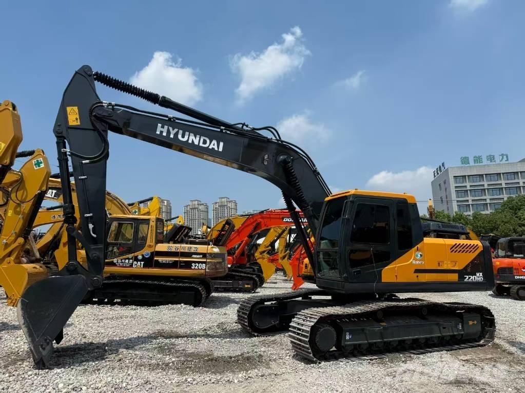 Hyundai 220HD Гусеничные экскаваторы