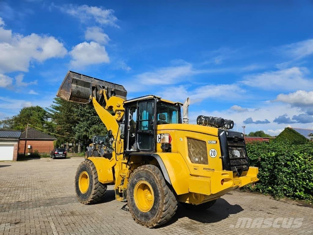 CAT 930 M Фронтальные погрузчики