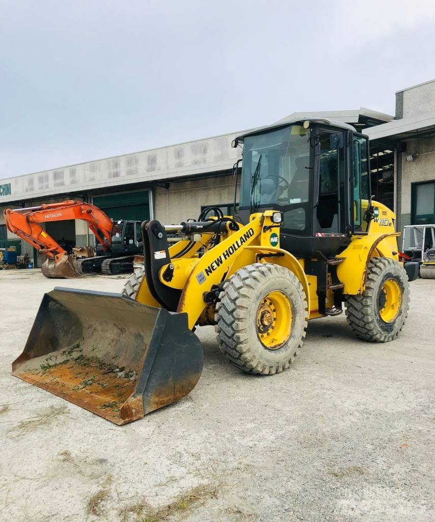 New Holland W 110 B Фронтальные погрузчики