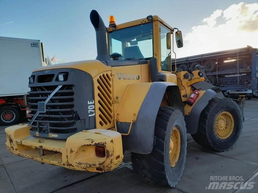 Volvo L70E Фронтальные погрузчики