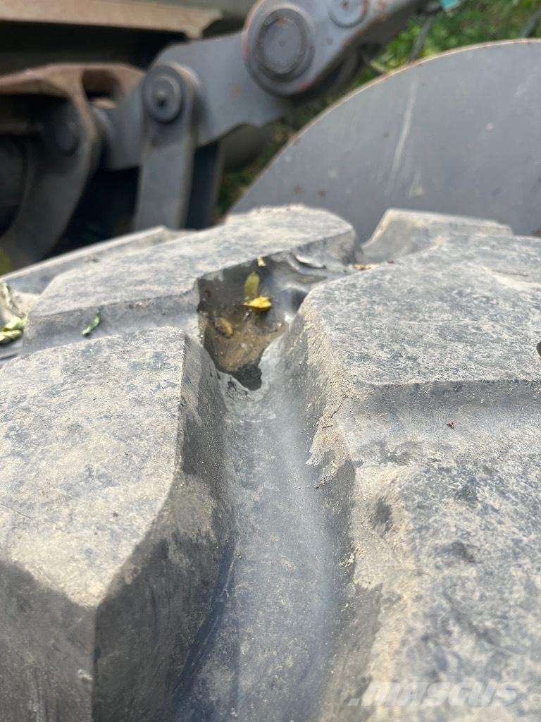 Volvo 110H Фронтальные погрузчики