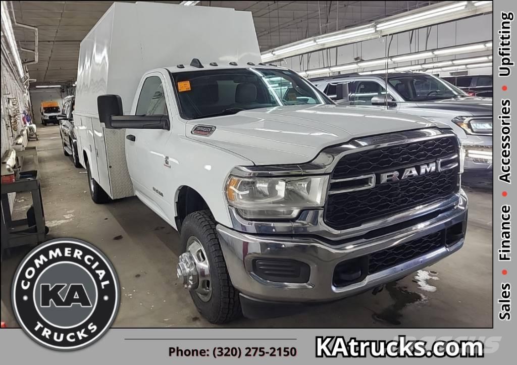 RAM 3500 TRADESMAN Бортовые фургоны