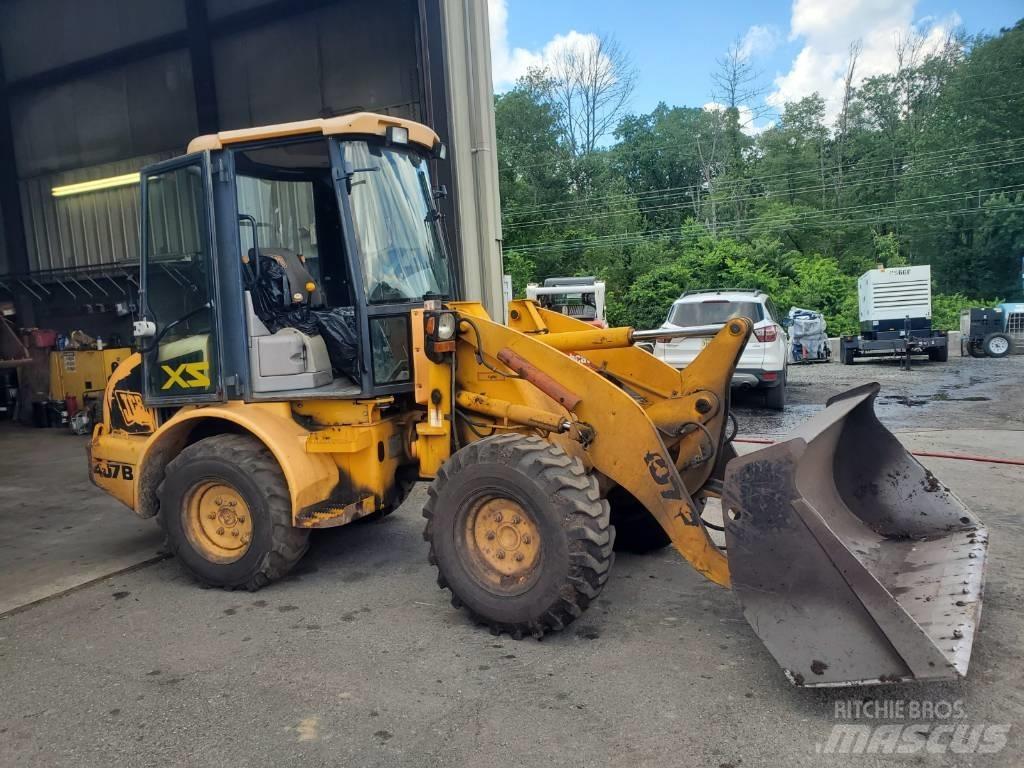 JCB 407 B Фронтальные погрузчики